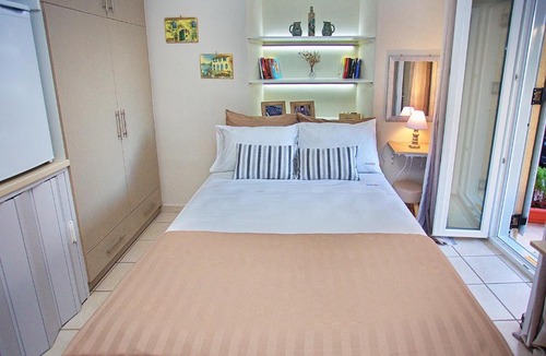 Old Town Apartment | Nona's Studio