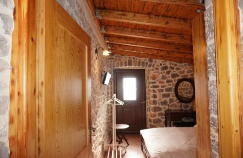Koupia Apartment | Ogustus Four Seasons Residence