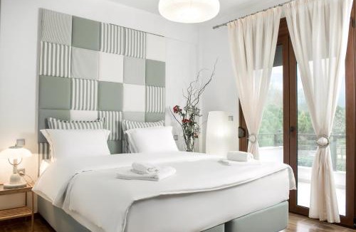 Paralia Skotinis Villa | Olympus Villas