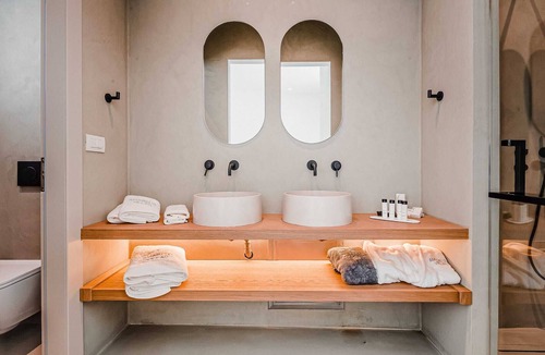 Little Venice Hotel | One Bedroom Suite, Amarelo Suites