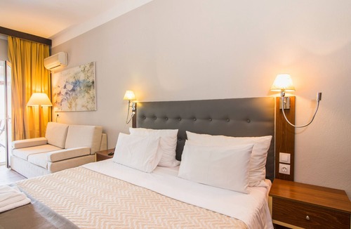 Gouvia Hotel | Opera Blue Hotel