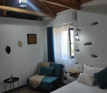 Kala Nera House | Orange Garden Double Rooms