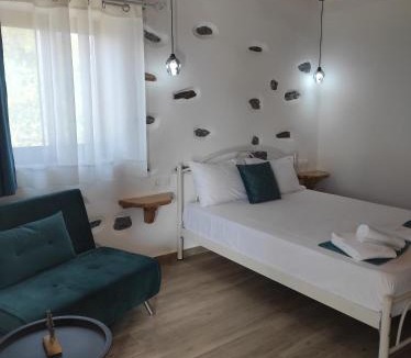 Kala Nera House | Orange Garden Double Rooms