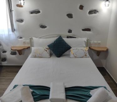 Kala Nera House | Orange Garden Double Rooms