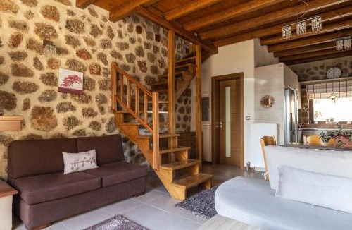 Synikia Mesi Trikalon Villa | Ornytion Cozy House