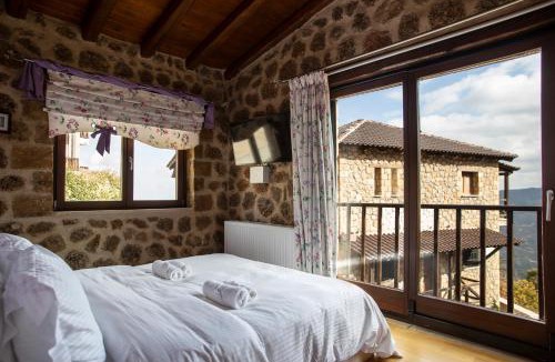 Synikia Mesi Trikalon Villa | Ornytion Cozy House