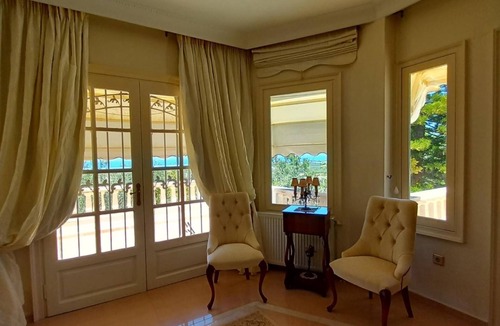 Skotino Villa | Palazzo Reale Superior Villa