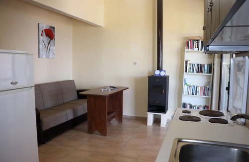 Triopetra House | Panoramic view of the sea, close to the beach, wifi - holiday home Triopetra, Cr