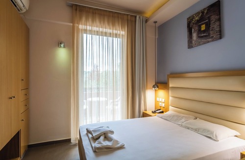 Violi Charaki Hotel | Pantheon Hotel