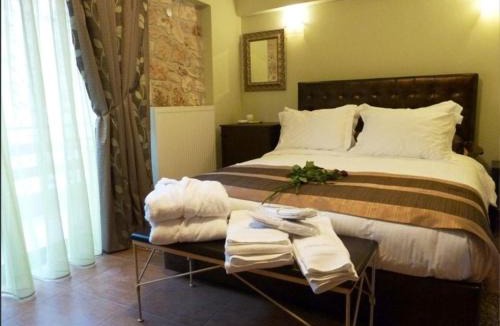 Synikia Mesi Trikalon House | Paramythenio Guesthouse