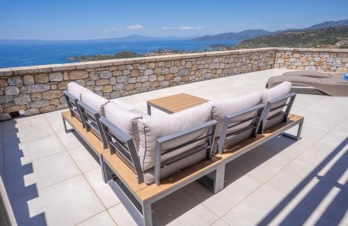Lefktron Villa | Pasithea