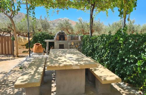Limeniskos House | Pause Serenity House into Olive Groves