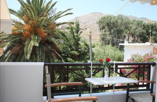Livadi Apartment | Pergola