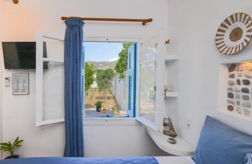Naxos Town Apartment | PERIVOLI 4-CHORA(5min away from the center by car)