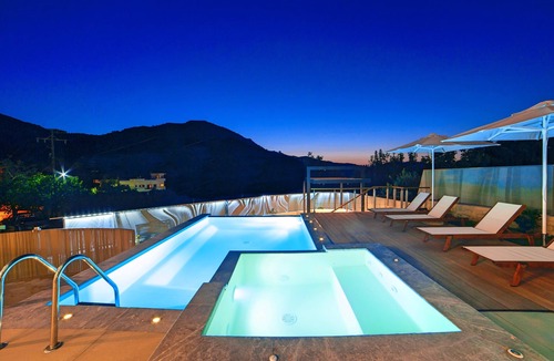 Kavallos Villa | Perla Villas with Heated Pool