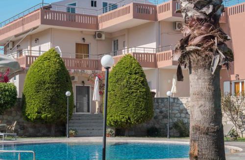 Limeniskos Apartment | Petritos Rooms and Studios