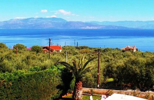 Paralia Porovitsis Villa | Platanos Estate