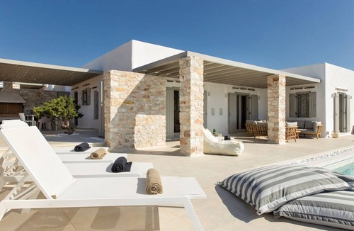 Paros Villa | Platinum Paros Villa | 5 Bedroom Villa | Private Swimming Pool & Stunning Sea.