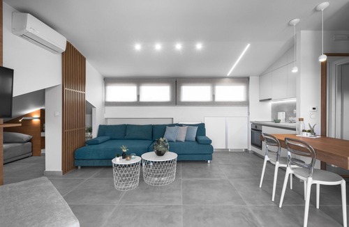 Ierissos Apartment | Pola's Loft - Spacious apartment with sea view 5 min from the beach!