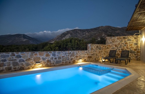 Ayios Pandeleimon Villa | Pool Villa close to Elafonisi