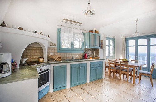 Xanthi Region Villa | Pool Villa Perivoliou walking distance to 4 beaches, near Mamma Mia Church