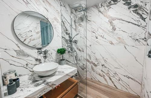 Voula Apartment | Pool Voula Apartment close to Kavouri Beach by Cielo Homes