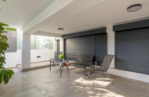 Voula Apartment | Pool Voula Apartment close to Kavouri Beach by Cielo Homes