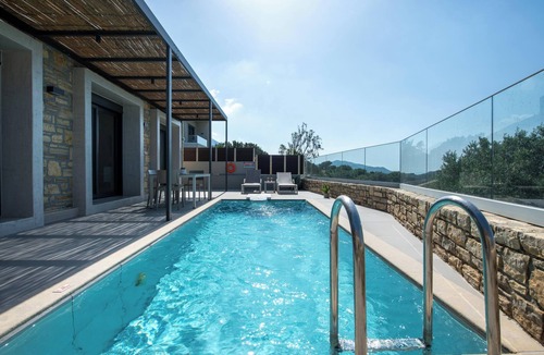 Agios Vasileios Villa | Porti Aphrodite 2- Designed for Two and Relaxation