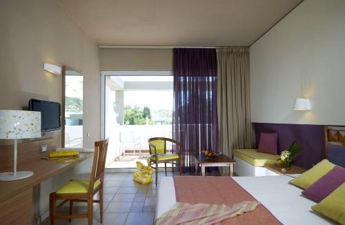 Stegna Hotel | Porto Angeli