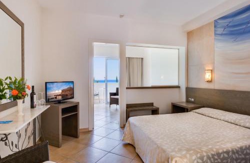 Stegna Hotel | Porto Angeli