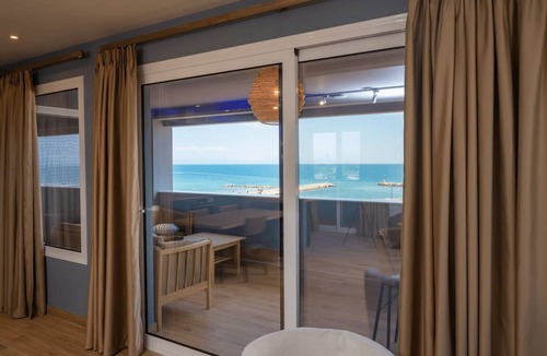 Katerini Apartment | Poseidon Presidential: Ultimate Luxury with Panoramic Sea and Mountain Views!