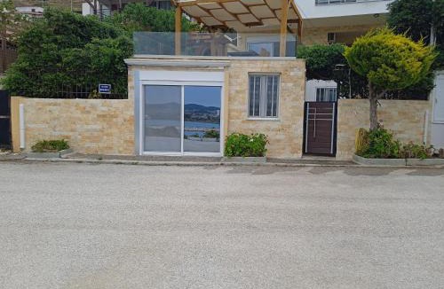 Lavreotiki House | PRIVATE SEASIDE GUEST HOUSE.