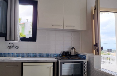 Piskopiano Apartment | Private Standard Apartment Full View