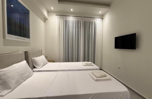 Marathopoli House | Proti Mare Villa by Toffee Homes