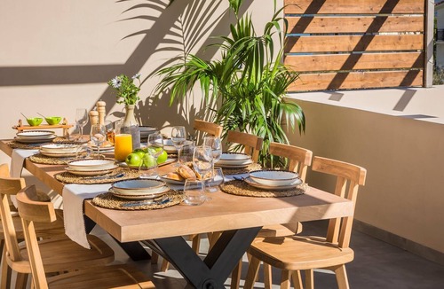 Lixouri Villa | R 1481 Petani K5 with Garden View, Sea view & Soundproof Windows.