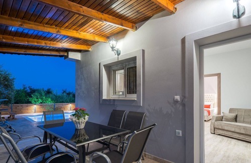 Fiolitis Villa | R 246 Villa with Private Pools and Outdoor BBQ