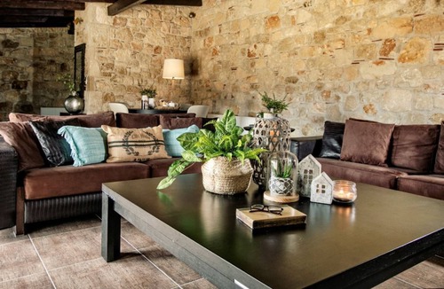 Nea Skioni Villa | R 650 Luxury Romantic Villa With Private Pool with Childrens Playground