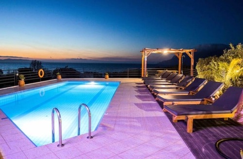 Korfalonas Apartment | Relax in Style at Ben’s Homes Panorama