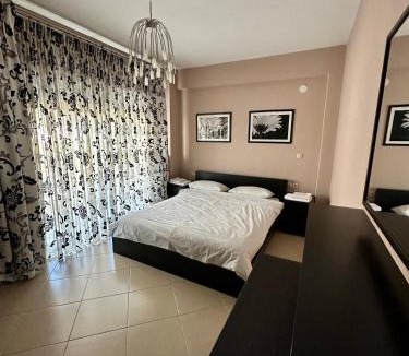 Pavlos Melas Apartment | REM Apartments