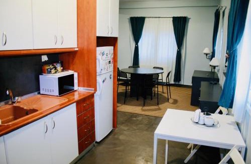 Evosmos Apartment | REM House