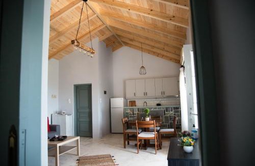 Paliki House | Rena's Panorama View House