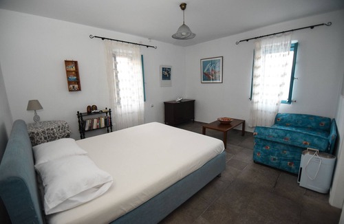 Platis Gialos House | Renovated haystack with Cycladic details.