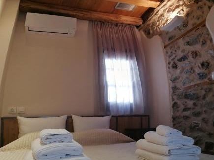Dio-Olympos House | RiverBed Traditional Guest House