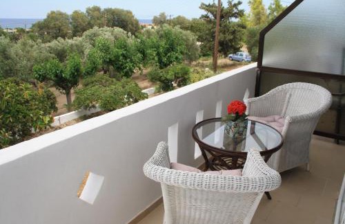 Adelianos Kampos Apartment | Romantic Apartment