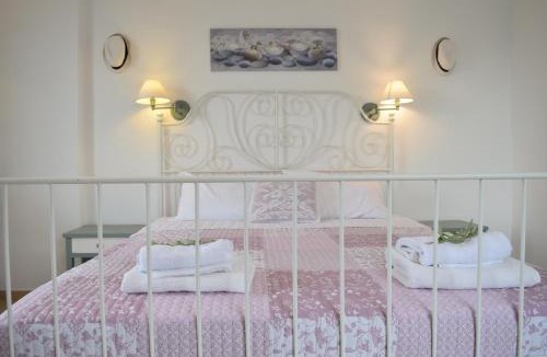 Adelianos Kampos Apartment | Romantic Apartment