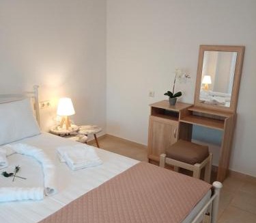 Skala Sotiros Apartment | Roses 2