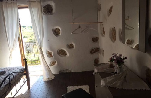 Pikris Villa | Roupes Stone House in Roupes