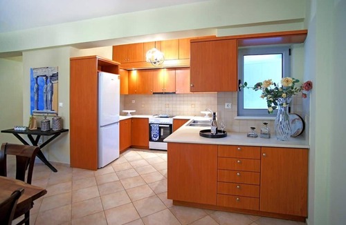 Kiparissia House | ROYAL BLU