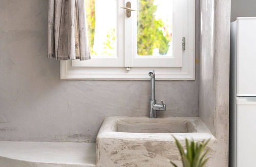 Kastraki House | Sahara Apartments - Deluxe King studio