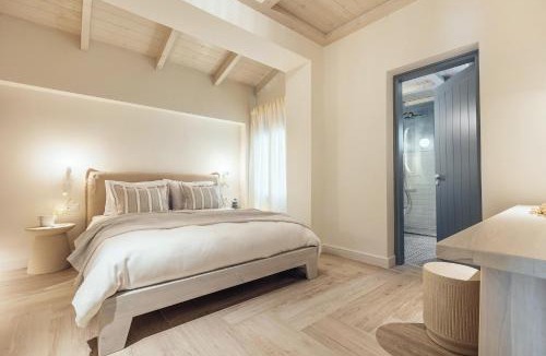 Laganas Villa | Salty Angel Sea Front Villa